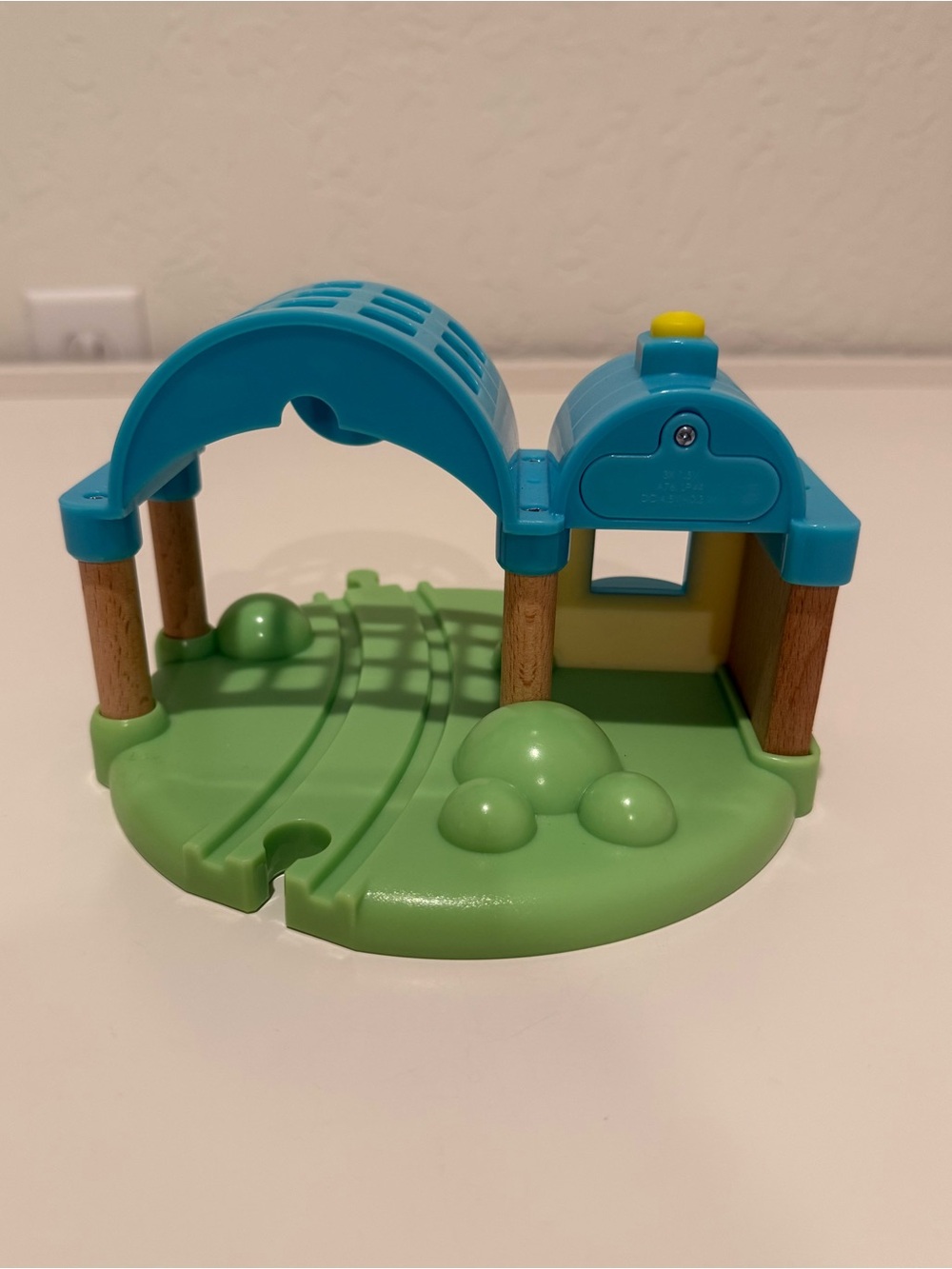 Brio Train 32270 Disney Mickey Mouse Record & Play Station - Picture 2 of 4